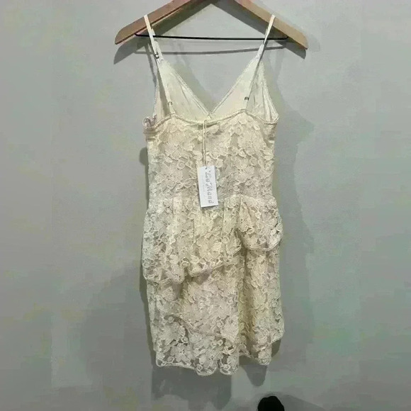 LAMAND Ryan Lace dress in cream - Picture 2 of 4